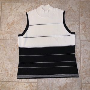 Sleeveless Black and White Turtle Neck,  Large